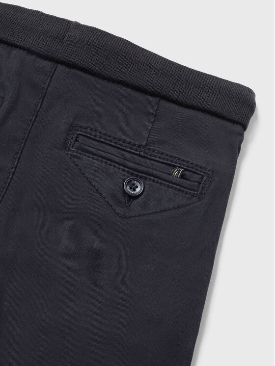 Mayoral Mayoral Hlače iz tkanine 2525 Mornarsko modra Slim Fit