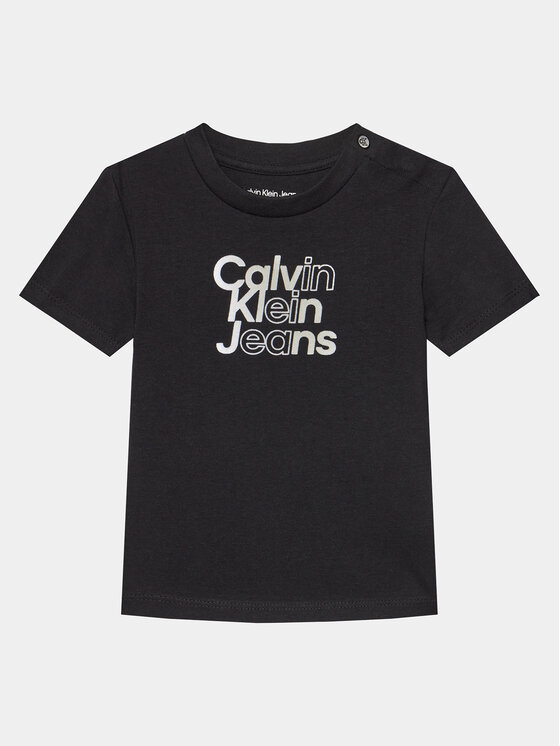 calvin-klein-jeans-set-t-shirt-und-shorts-gradient-logo-in0in00175