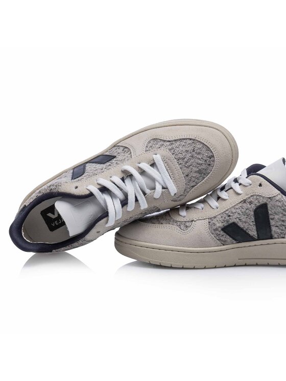 Veja Veja Sneakersy VX0401439A_39 Szary