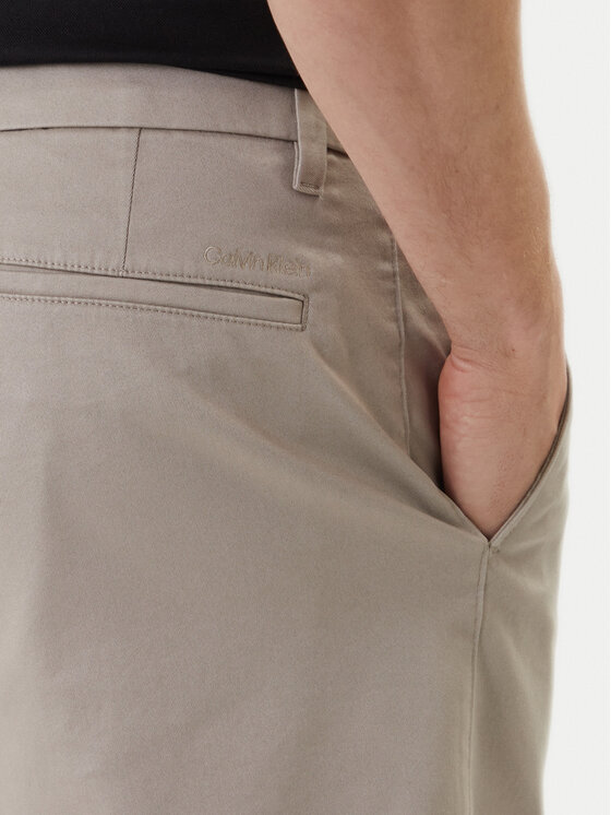 Calvin Klein Calvin Klein Kratke hlače iz tkanine LV04LB600G Khaki Regular Fit