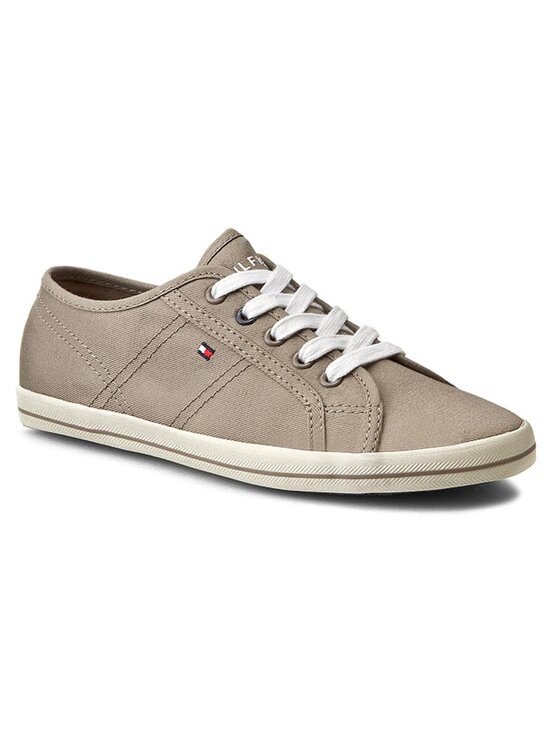 Tommy hilfiger deals victoria 2d