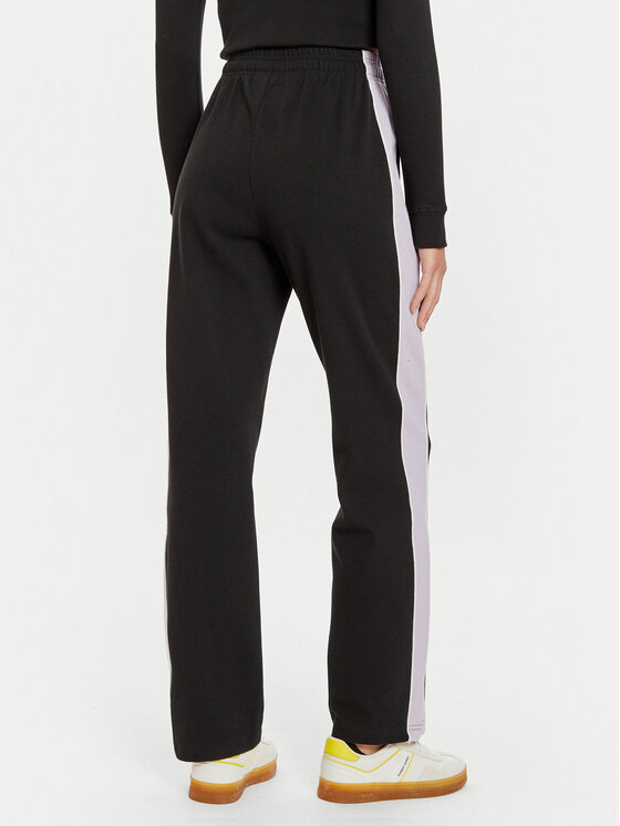 Ellesse Ellesse Долнище анцуг Schmitten SGX20913 Черен Regular Fit