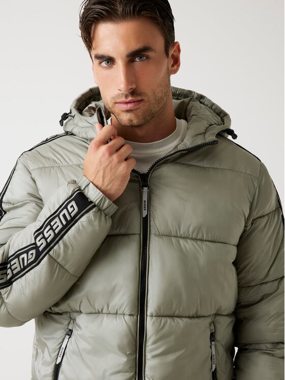 Guess Guess Winterjacke Z5BL17 WO06I Grün Regular Fit