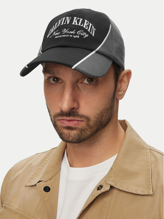 Calvin Klein Calvin Klein Шапка с козирка Two Tone Seasonal Graphic Cap LV04D5088G Черен