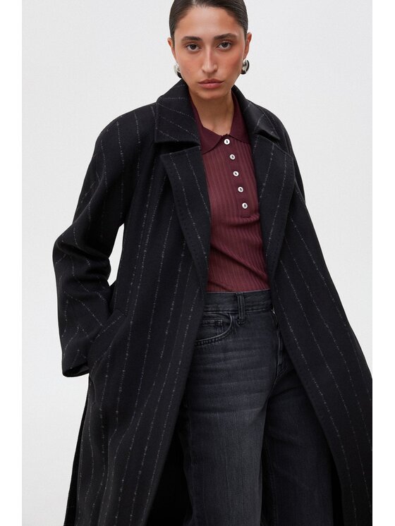 Estro Estro Kabát ER00115845 Černá Loose Fit