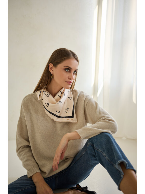 Entelier Entelier Sweter dekolt łódka Beżowy Relaxed Fit