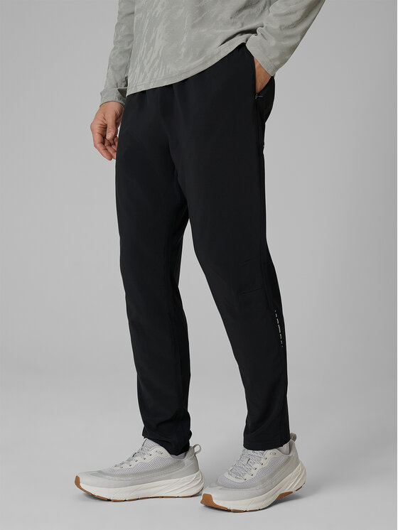 4F 4F Spodnie dresowe RUNNING Czarny Regular Fit
