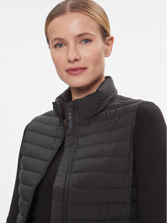 Calvin Klein Calvin Klein Αμάνικο Μπουφάν Packable Super Lw Padded Vest K20K206325 Μαύρο Slim Fit