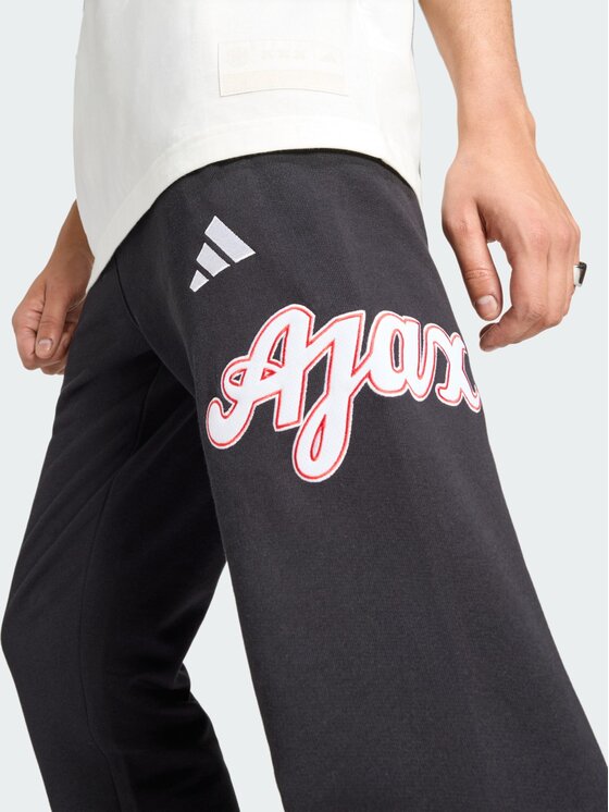 adidas adidas Spodnie materiałowe Ajax Amsterdam US Czarny Regular Fit