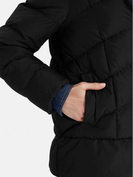 Geox Geox Žieminė striukė Anylla W4628P T3144 F9000 Juoda Regular Fit