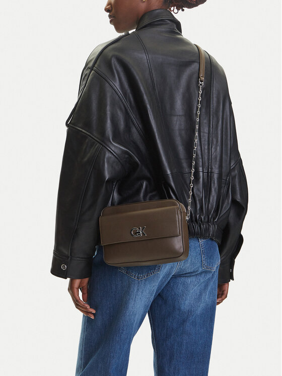 Calvin Klein Calvin Klein Ročna torba Ck Pocket Camera Bag K60K613089 Rjava