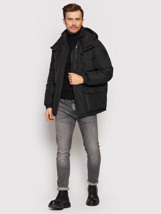 Calvin Klein Jeans Calvin Klein Jeans Žieminė striukė J30J318679 Juoda Oversize