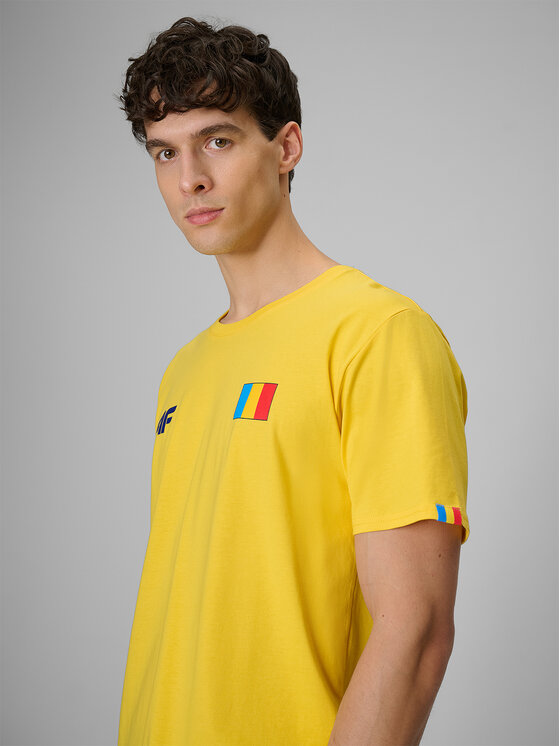4F 4F T-Shirt TEAMWEAR Żółty Regular Fit