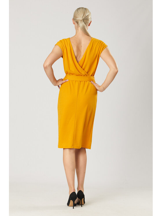 QUIOSQUE QUIOSQUE Sukienka codzienna STRONG HIT NEW DRESS Żółty Regular Fit