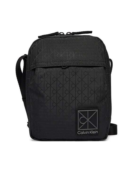 Calvin Klein Geantă crossover Utility Emblem Reporter LV04D3303G Negru