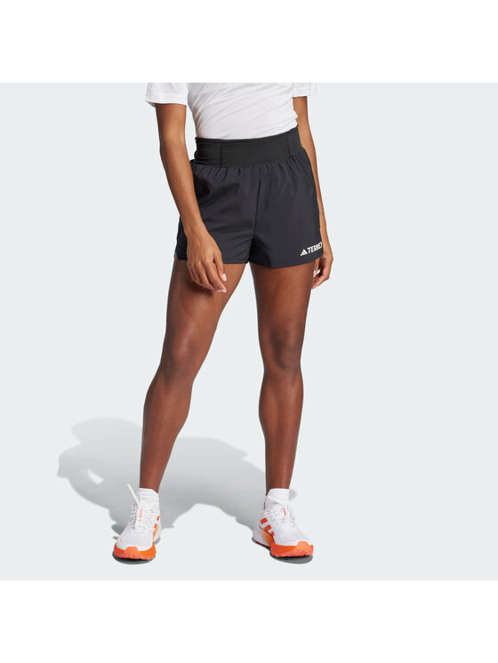 adidas adidas Szorty sportowe 140931 Czarny Regular Fit