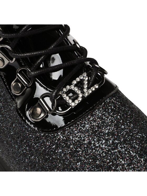 DeeZee DeeZee Traperid CS5821-02 Must