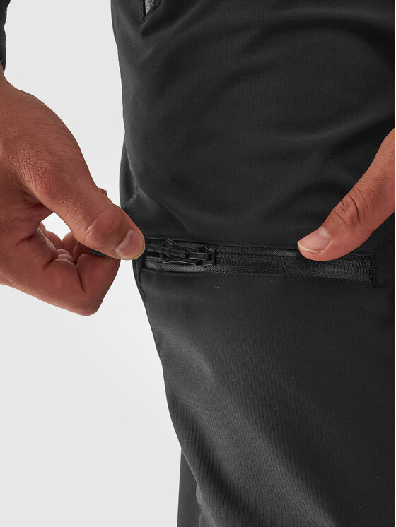 4F 4F Pantaloni da sci 4FWAW24TFTRM694-20S Nero Regular Fit