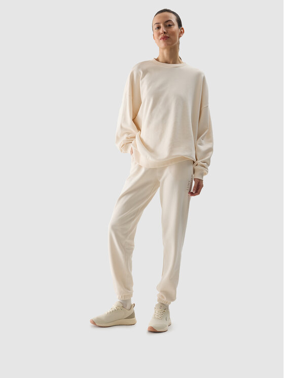 4F 4F Jogger nohavice 4FWSS24TTROF665-12S Biela Regular Fit
