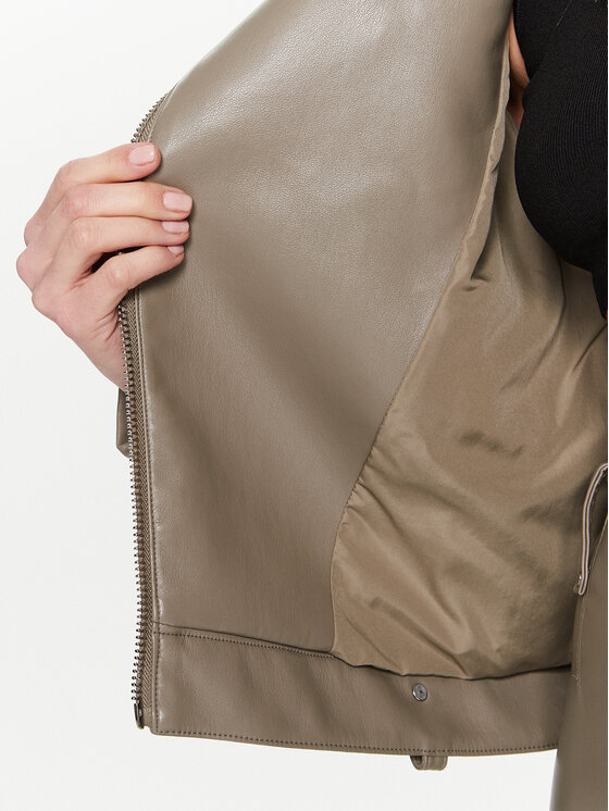 Patrizia Pepe Patrizia Pepe Dirbtinės odos striukė 8O0050/E005-G545 Smėlio Regular Fit