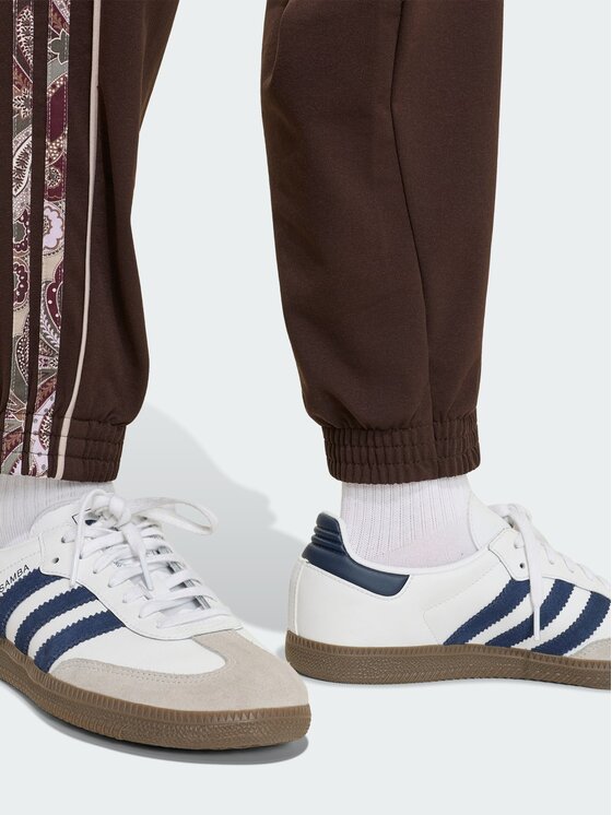 adidas adidas Spodnie dresowe 169817 Brązowy ciemny Loose Fit