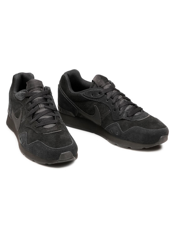 cq4557 nike
