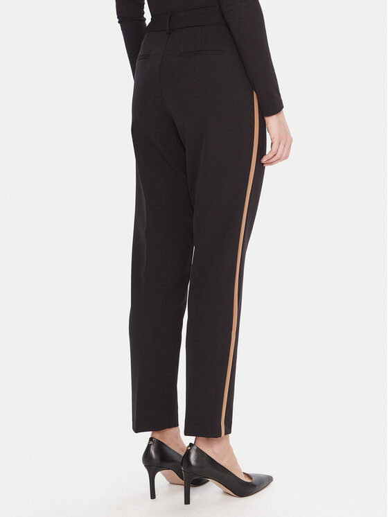 LOLA CASADEMUNT LOLA CASADEMUNT Chino hlače LF2514021 Črna Regular Fit