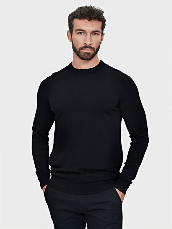 Evenemen Evenemen Sweter Round Neck Czarny Slim Fit