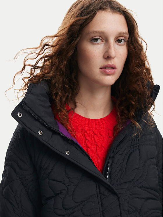 Desigual Desigual Zimní bunda Aarhus 24WWEWAC Černá Regular Fit