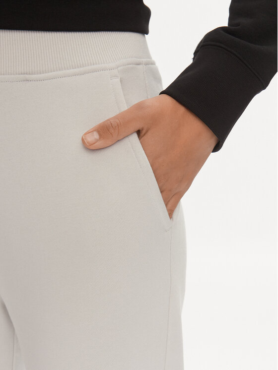 Calvin Klein Jeans Calvin Klein Jeans Spodnie dresowe Diffused Monologo J20J223422 Szary Regular Fit