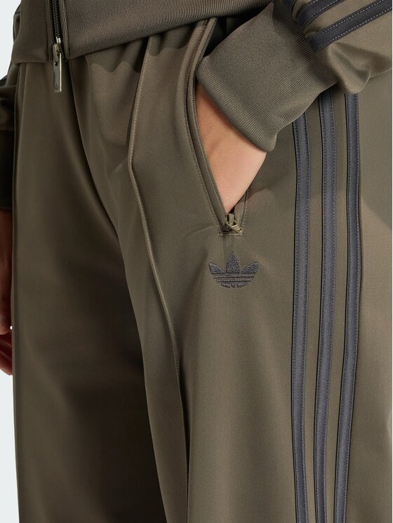 adidas adidas Spodnie dresowe 159027 Brązowy Loose Fit