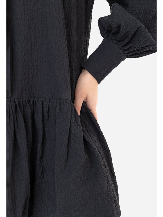 LAURELLA LAURELLA Každodenné šaty 4TU029 Čierna Regular Fit