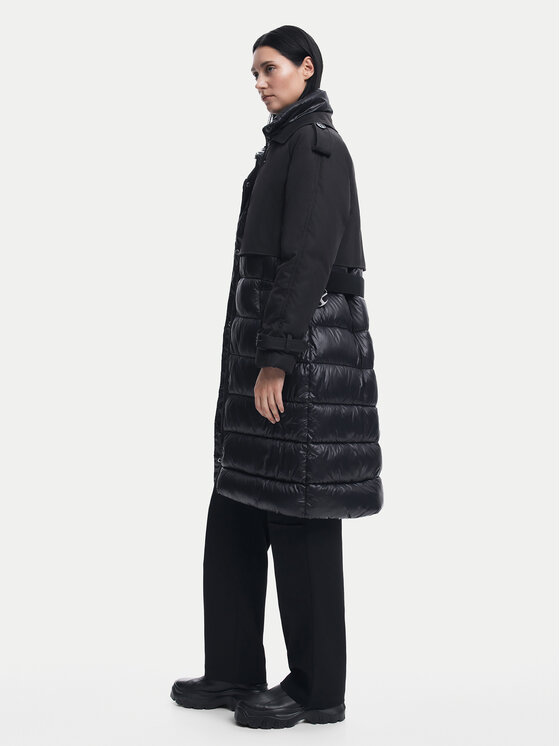 Desigual Desigual Giubbotto invernale Estocolmo 24WWEW92 Nero Regular Fit
