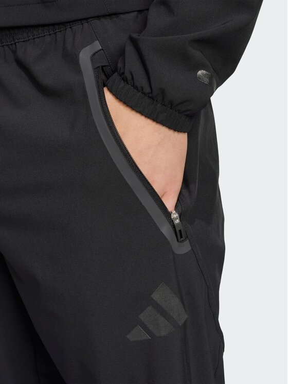 adidas adidas Spodnie dresowe Performance Tiro 25 Competition Czarny Regular Fit