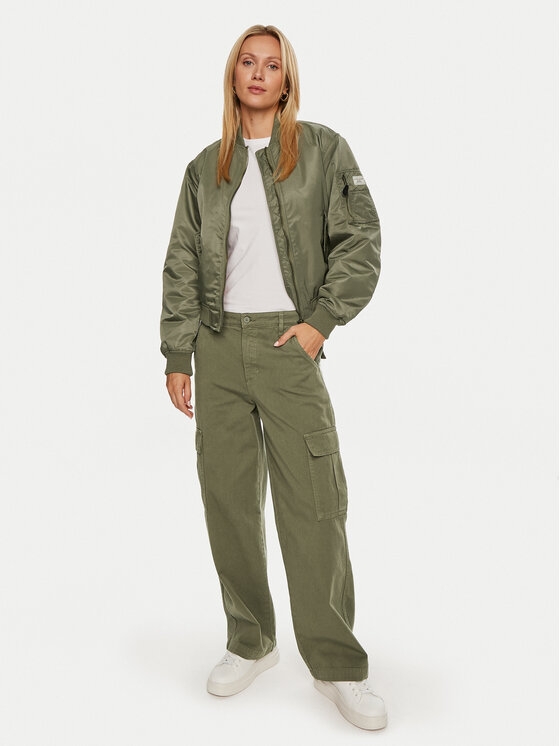 Guess Jeans Guess Jeans Bomber-jakk W4YL01 WG932 Khakivärviline Regular Fit