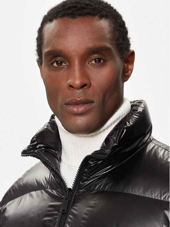 Moose Knuckles Moose Knuckles Puhovka Kings M34MJ144H1 Črna Regular Fit