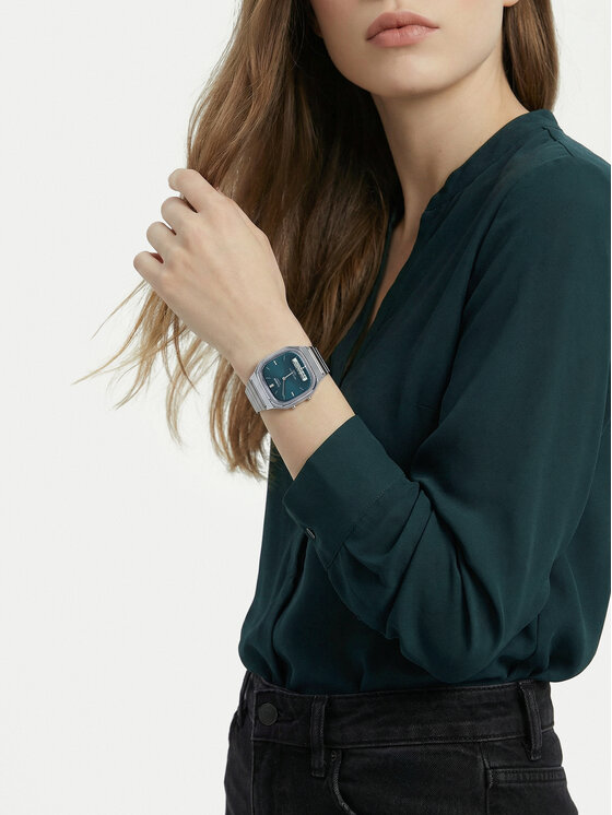 Casio Casio Orologio AQ-240E-3AEF Argento