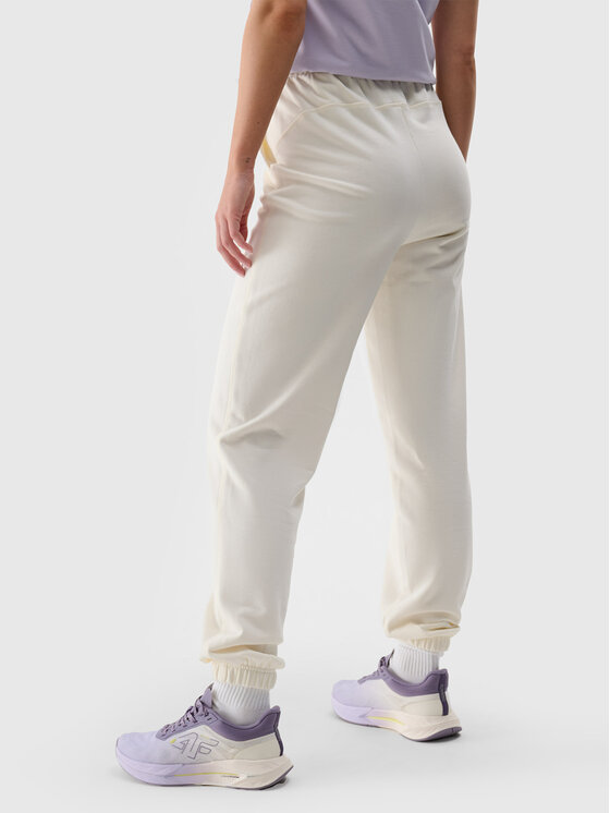 4F 4F Spodnie dresowe EASY WEAR Biały Regular Fit
