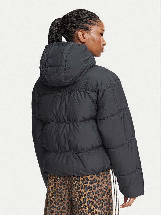 adidas adidas Зимова куртка Hooded Padded Jacket KT4236 Чорний Regular Fit