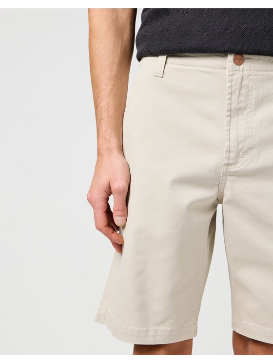Wrangler Wrangler Szorty CJ CHINO SHORTS Biały Regular Fit