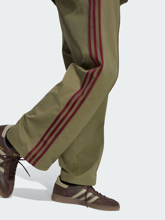 adidas adidas Spodnie materiałowe 161544 Zielony Oversize