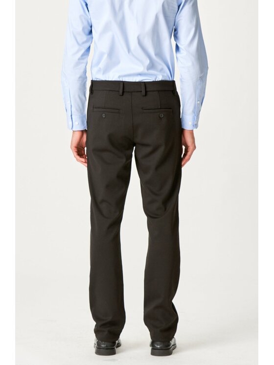 TeeShoppen TeeShoppen Spodnie garniturowe 'Perform Collection' Czarny Regular Fit