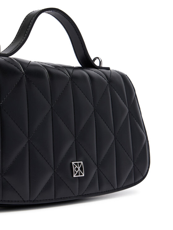Calvin Klein Calvin Klein Torbica Quilted Top Handle Chain Bag LV04F3410G Crna
