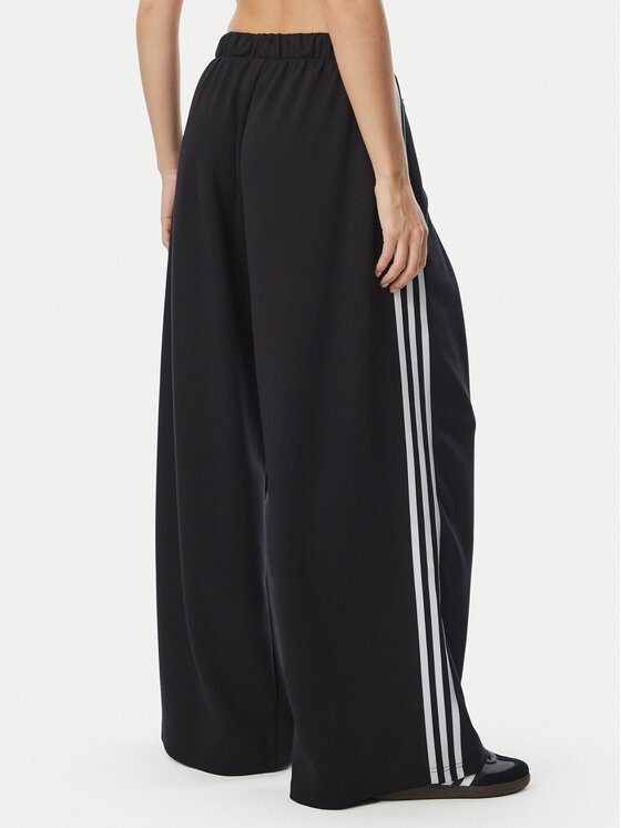 adidas adidas Jogginghose Adiluna Season 2 X Jennie Pleated Track Tracksuit Bottoms LD8922 Schwarz Regular Fit