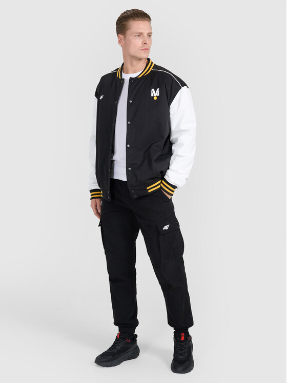 4F 4F Kurtka przejściowa TEAMWEAR Czarny Regular Fit