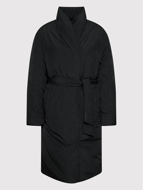 Calvin Klein Calvin Klein Pūkinė striukė K20K204158 Juoda Regular Fit