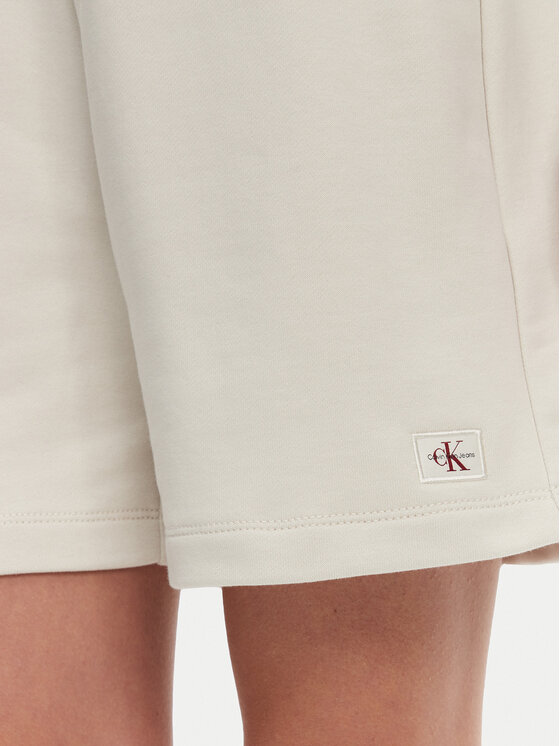 Calvin Klein Jeans Calvin Klein Jeans Športové kraťasy J20J225221 Béžová Relaxed Fit