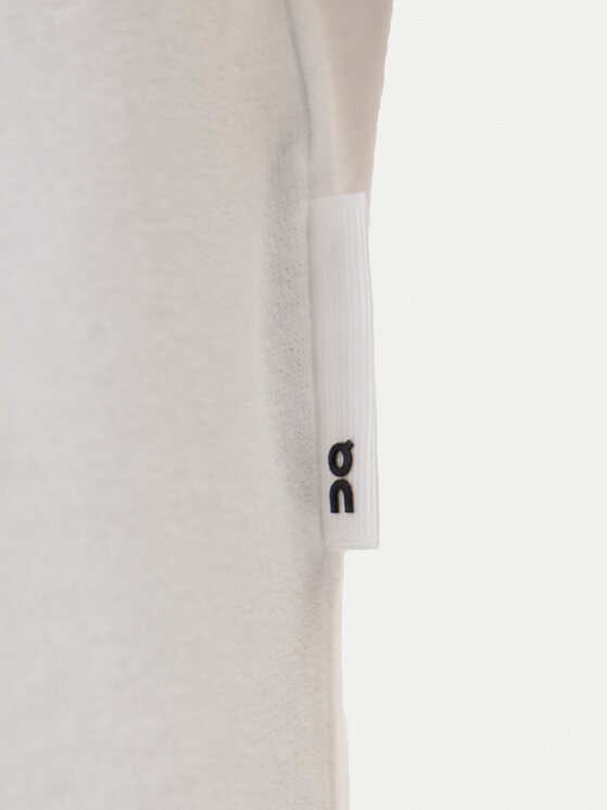 On On T-shirt Club-T 1ME1005 Bijela Relaxed Fit