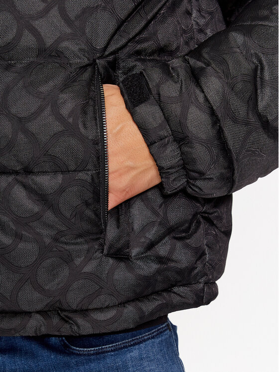 Trussardi Trussardi Зимно яке 52S00944 Черен Regular Fit