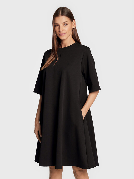 Gestuz Ikdienas kleita Imina 10906326 Melns Oversize